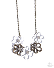 Load image into Gallery viewer, Beau Bouquet - Brass